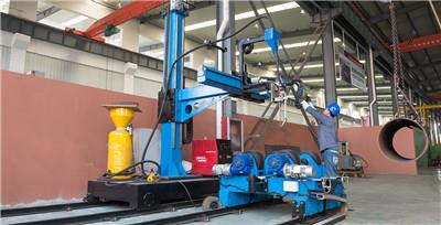 Automatic welding machine